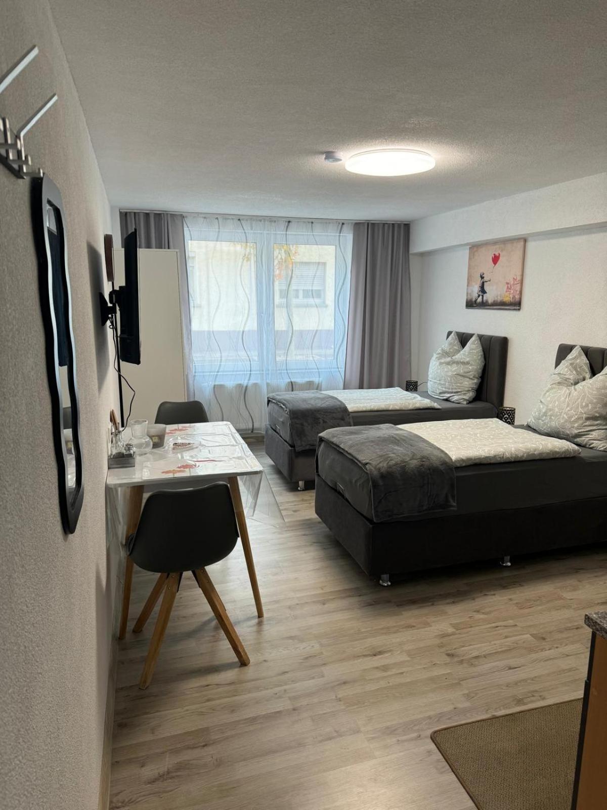 Heidenheim Unterkunft Buitenkant foto
